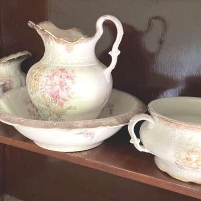 Knowles, Taylor & Knowles 5 Piece Semi-Vitreous 1900’s  Porcelain Set