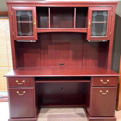 Saratoga Desk With Credenza Hutch