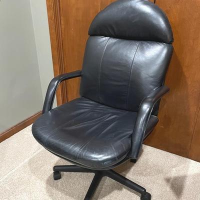 Leather And Mock Leather Executive Office Chair