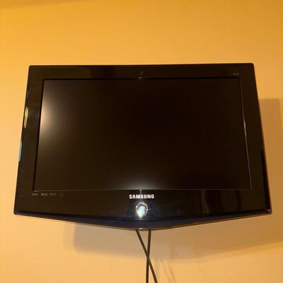 Mounted Samsung 25” TV