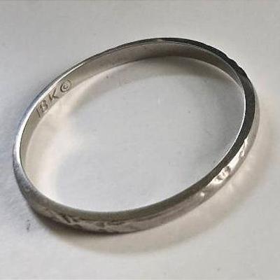 Thin 18k White Gold Ring 