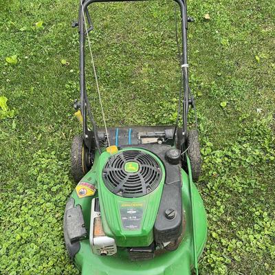 John Deere 190 CC 8.75 Mower With Brighs & Stratton Push Mower