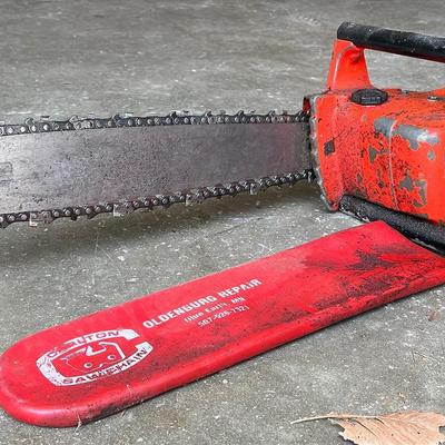 Vintage Homelite 150 Automatic Chainsaw with Case