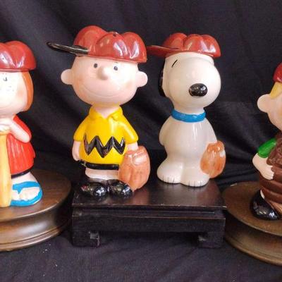 Sh448 charlie brown friends baseball