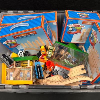 Sh371 thomas the train mystery lot 2