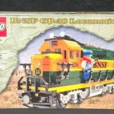 Sh310 bnsf gp 38 locomotive lego set