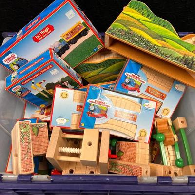 Sh372 thomas the train mystery lot 3