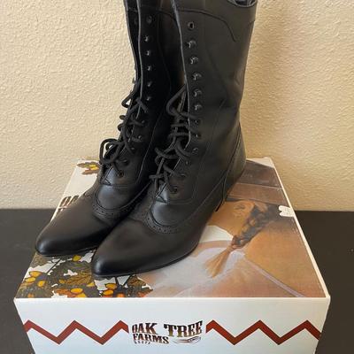 NIB Oak Tree Farms Boots "Steeple" Size 7.5 Womens