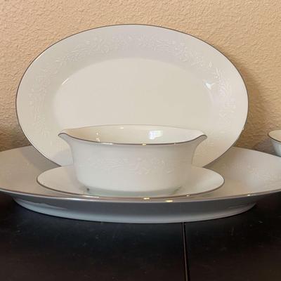 Noritake "Reina" Japan China Serving Set