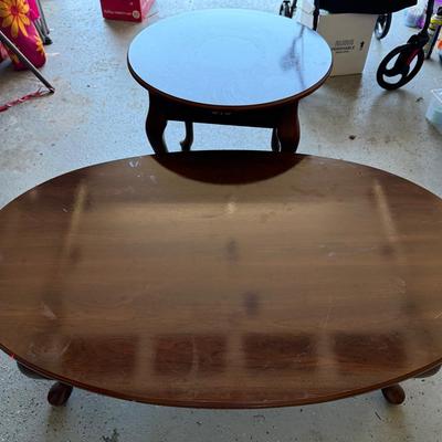 Lot 415: Traditional Wood Coffee Table & Side Table Set – Classic Oval & Round Pair