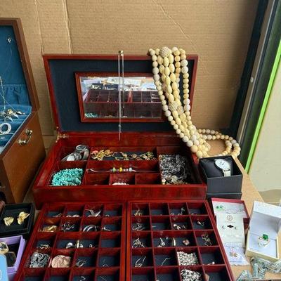 Sale Photo Thumbnail #264