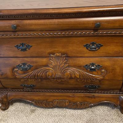 Bombay Chest
