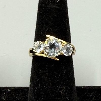 14k Yellow Gold Ring With Three Round Aqua Stones 