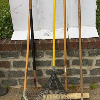Lawn And Garden Tools Lot 3