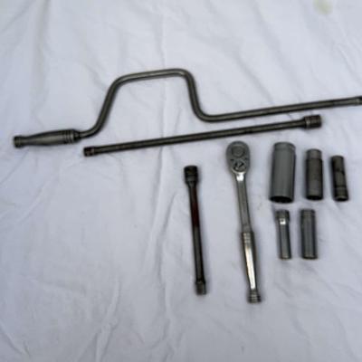 Snap-On 3/8” Drive Ratchet, Speed Handle, 2 Extensions, 5 Deep Sockets
