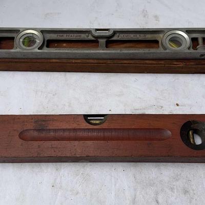 2 Vintage Levels Douglas Five Feature No 5-18 And A Stanley Rule & Level 