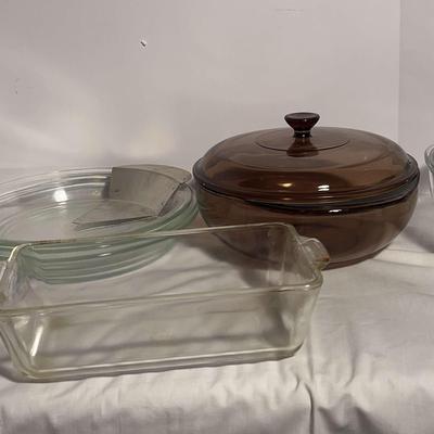 Vintage Pyrex Dishes And Plates
