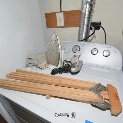 0974 laundry room