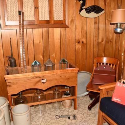 0169 family room