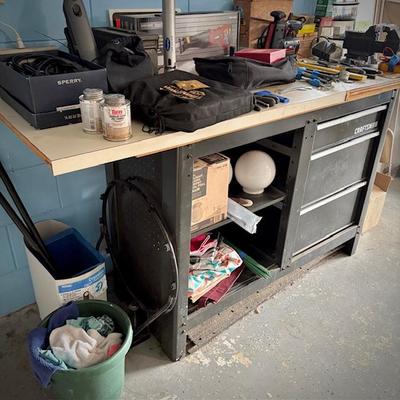 Craftsman tool work bench 
