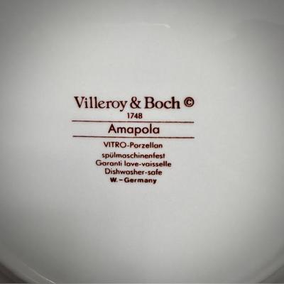 Villeroy & Boch "Amapola" china set
