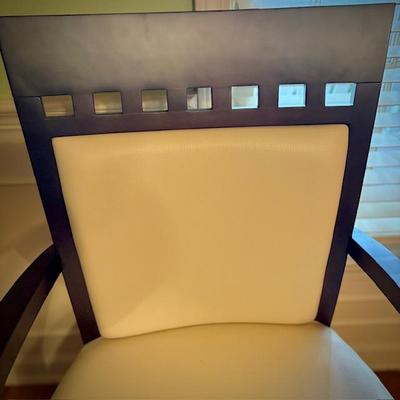 Modern glass table and matching 6 chairs