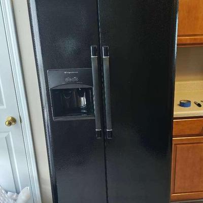 Side By Side Frigidaire Refrigerator 