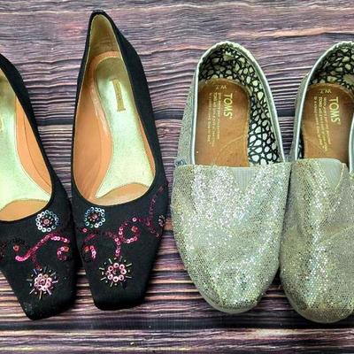 Unique Shoes By "Max Studio" and "Toms"