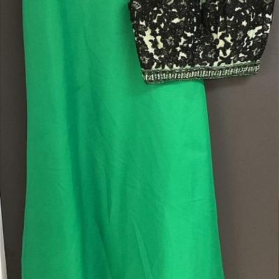 This Kelly Green “Paris Mon Cheri” Prom Dress will make all the girls green with envy...