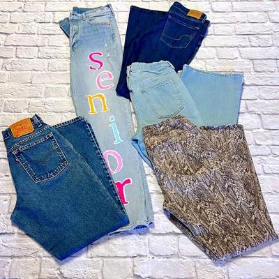 “Levi” Jeans, Animal Print, & everyone's favorite “Universal Thread”! 