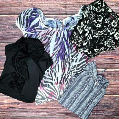 "Maurices," "Clothing Co," And "Como Blu" Lightweight