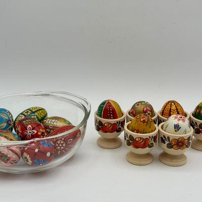 Decorative Eggs & Egg Cups