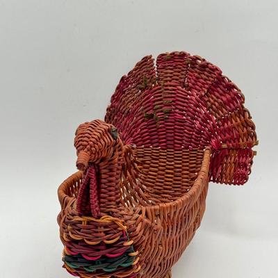 Vintage Turkey Basket