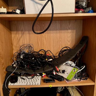 Electronics & Cords Mystery Lot