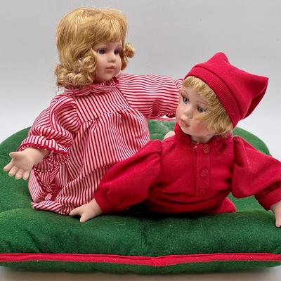 Heritage Signature Collection Ethan & Emma's Christmas Porcelain wind up dolls 
