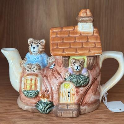 Tea-Nee Mini Teapot