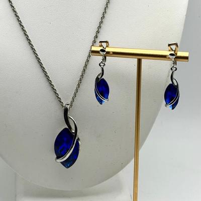Windsor Necklace & Earring Set W Blue Stones 