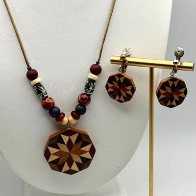 Lovely Wooden Necklace & Earring Set