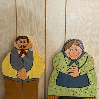 (2) Vintage Folk Art Figures