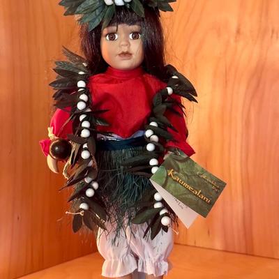 Hawaiian Kaumealani Doll With Tag 