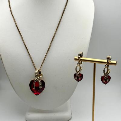Windsor Heart Necklace & Earring Set