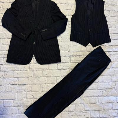 Men’s “St. Michael” Suit Set 