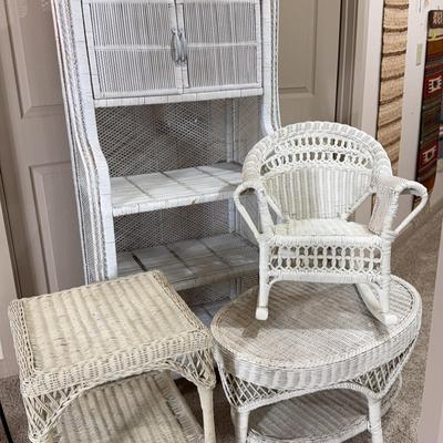 5 Piece White Wicker Set 
