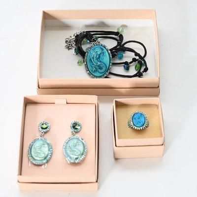 Sale Photo Thumbnail #52