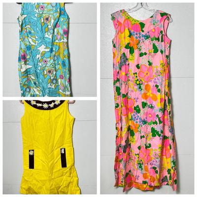 Vintage Floral Dresses - Aikane & More (M-L)
