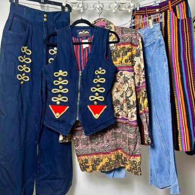 Vintage Denim - Chicos, Live In Color, Don’t Stop (M-L)
