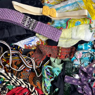 Vintage Scarfs & More Accessories - Monika Turtle, Pashina & More 