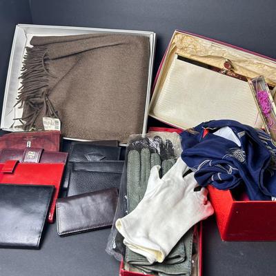 Womens’ Gloves, Wallets, Handbag, Cashmere Scarf & More