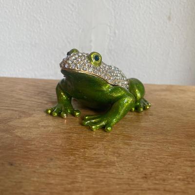 Green Enameled Frog Trinket Box with Rhinestone Detail