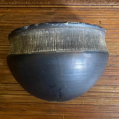 Black Half-Circular Ceramic Wall Planter